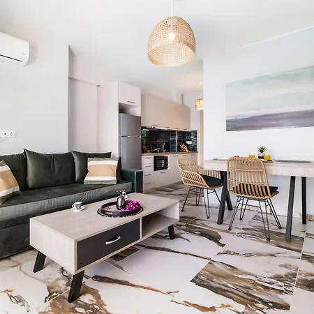 Oceanida Afrodite Lyxury Apartamento